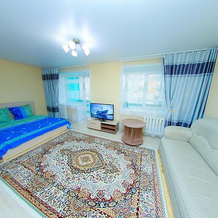 Apart On Slavskogo 14 Ustʼ-Kamenogorsk Екстериор снимка
